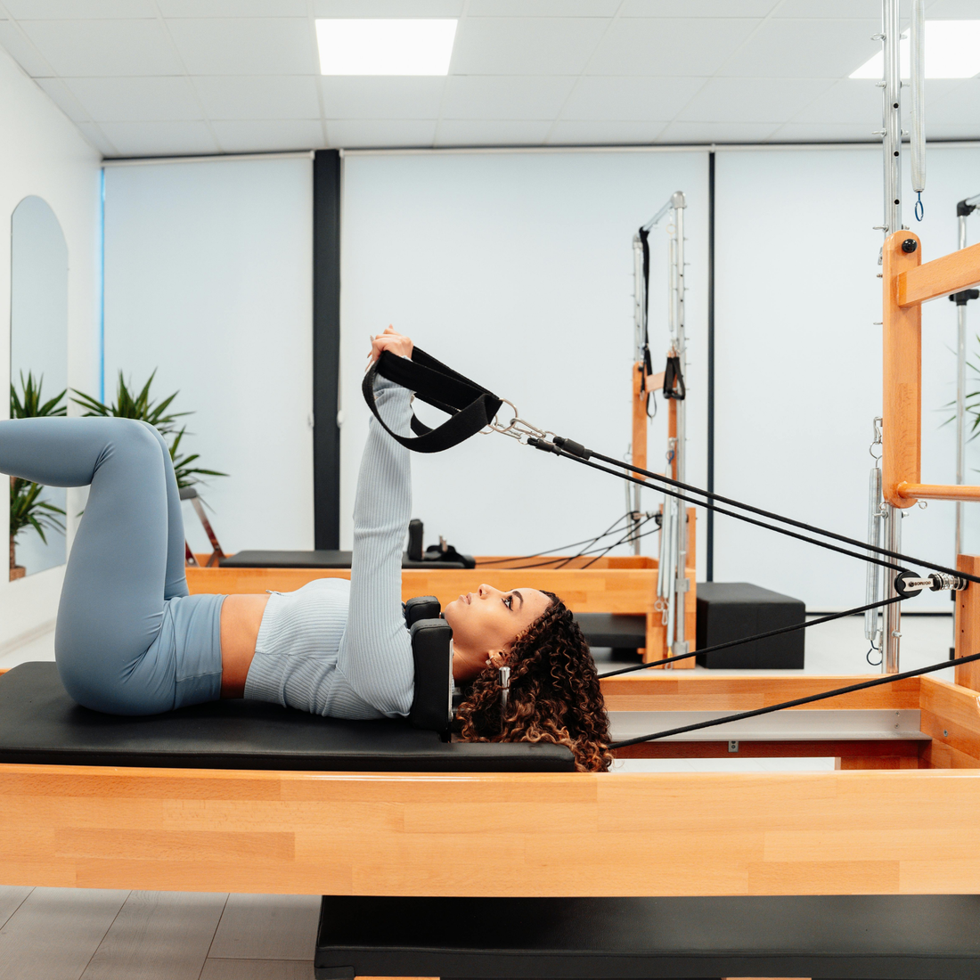 Pilates con máquinas para principiantes